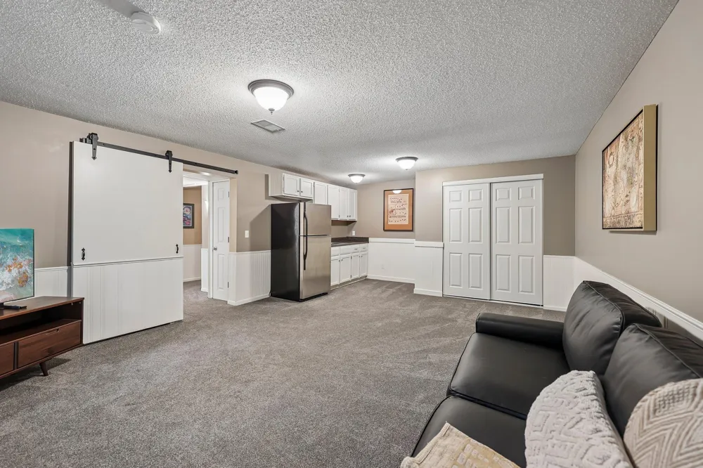 6074 Ridgewood Road Mound, MN 55364