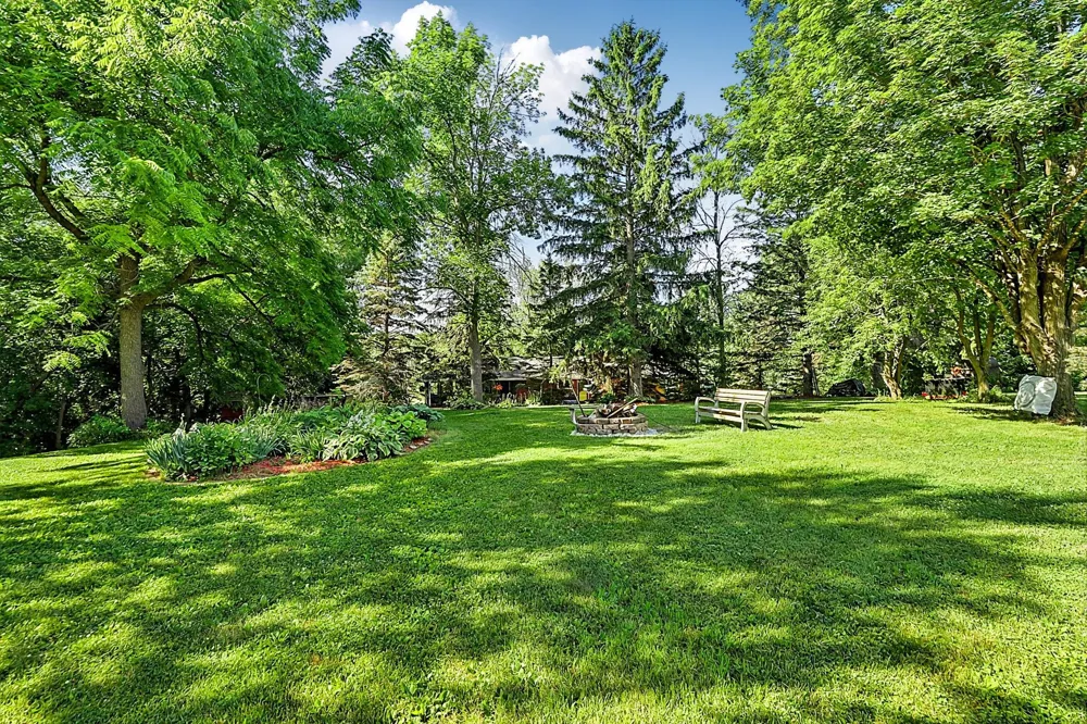 10150 Beebe Lake Road NE Hanover, MN 55376