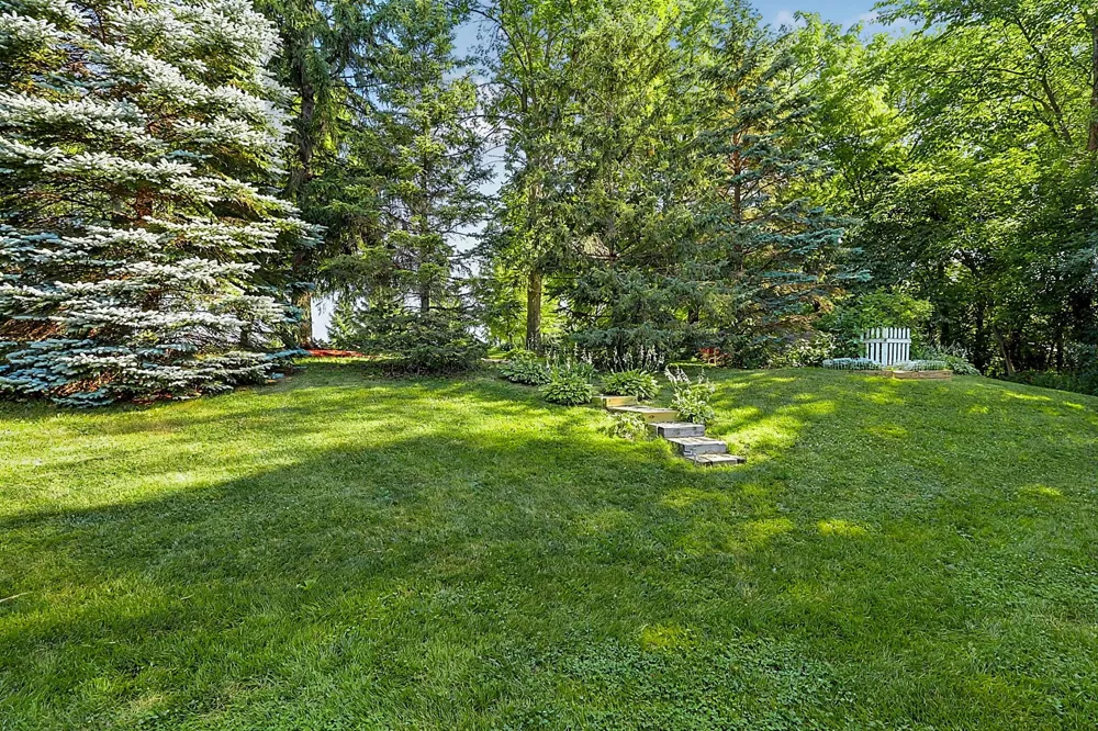 10150 Beebe Lake Road NE Hanover, MN 55376