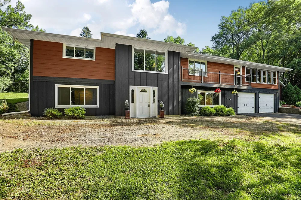10150 Beebe Lake Road NE Hanover, MN 55376