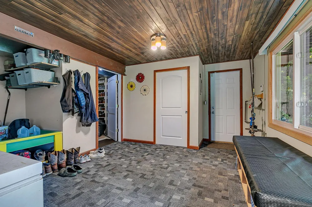 10150 Beebe Lake Road NE Hanover, MN 55376