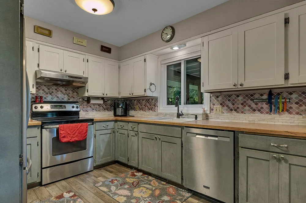 10150 Beebe Lake Road NE Hanover, MN 55376