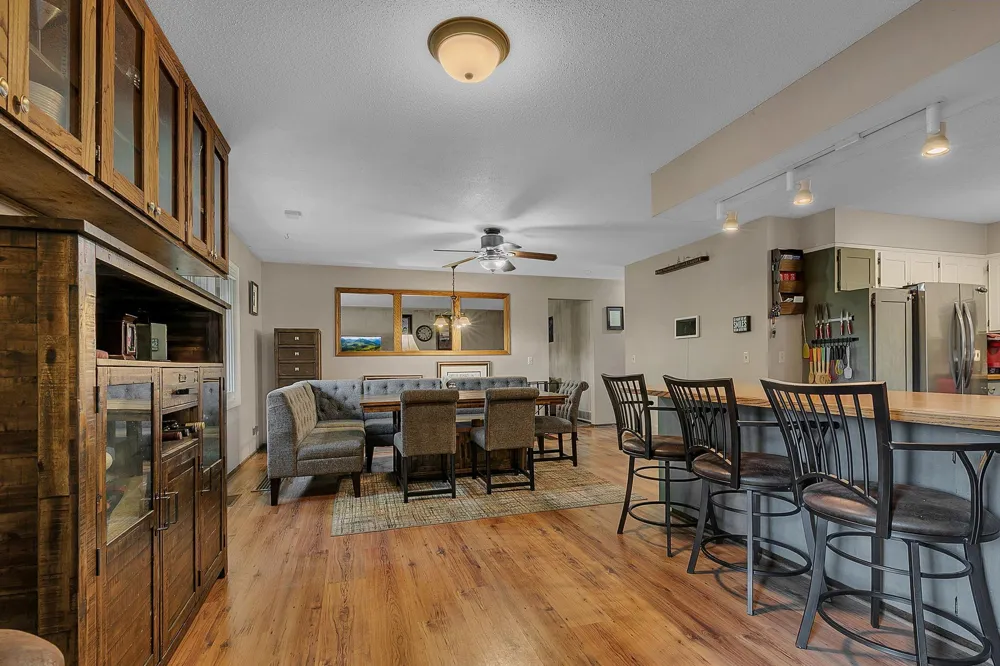 10150 Beebe Lake Road NE Hanover, MN 55376