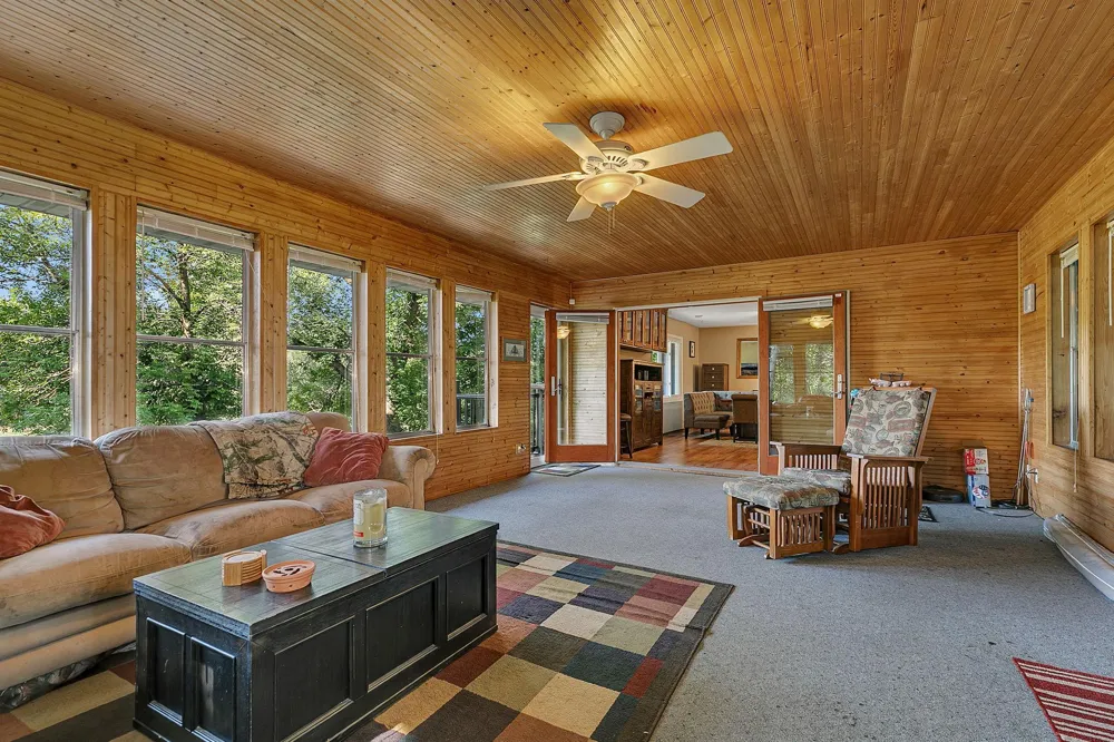 10150 Beebe Lake Road NE Hanover, MN 55376