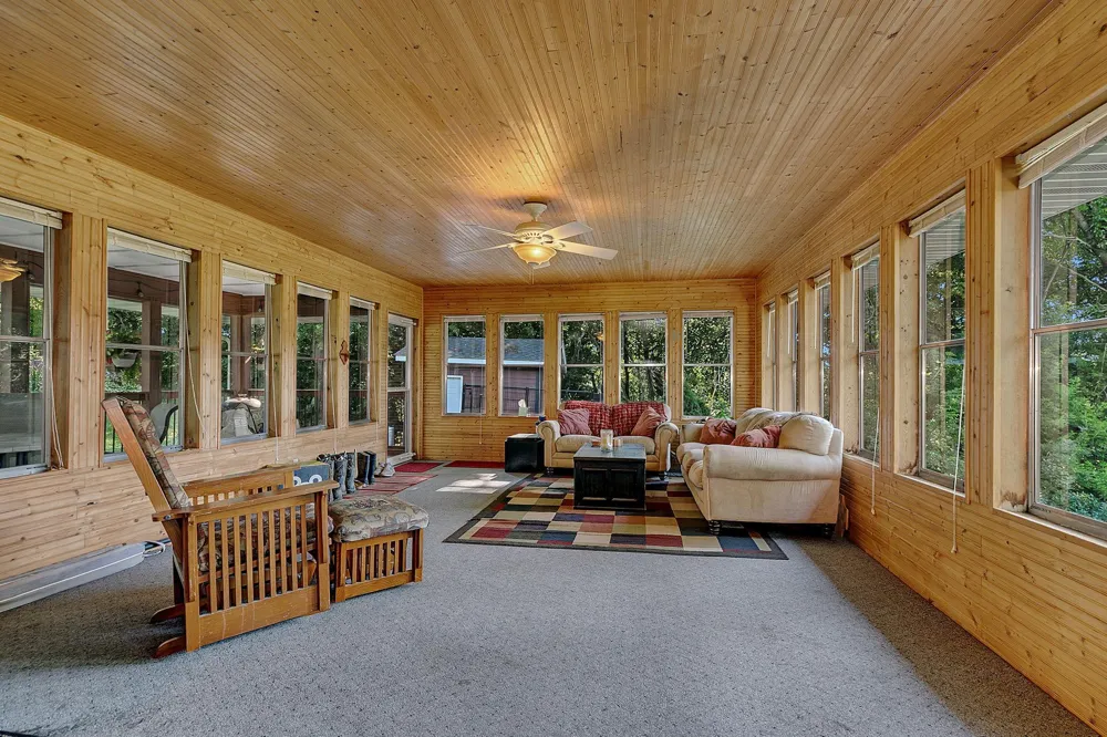 10150 Beebe Lake Road NE Hanover, MN 55376