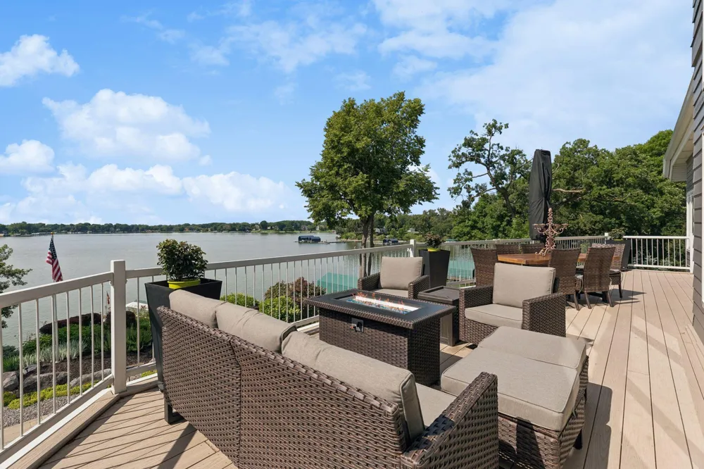 1065 Bayside Lane Minnetrista, MN 55364