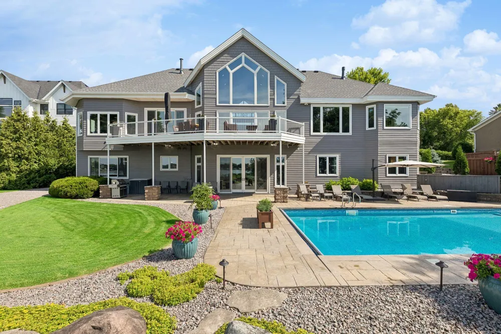 1065 Bayside Lane Minnetrista, MN 55364