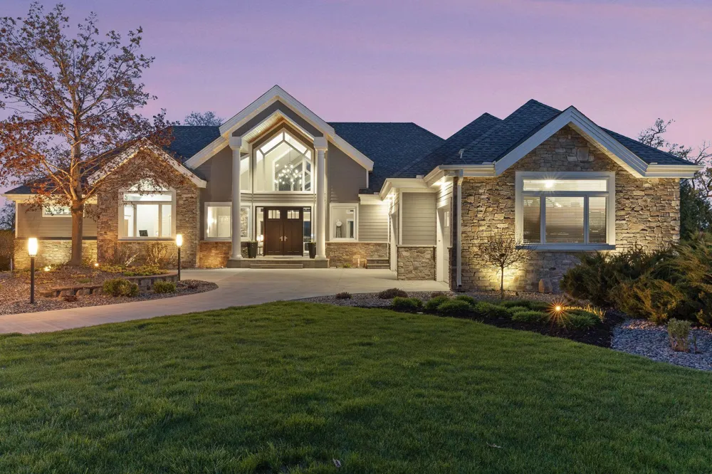 1065 Bayside Lane Minnetrista, MN 55364