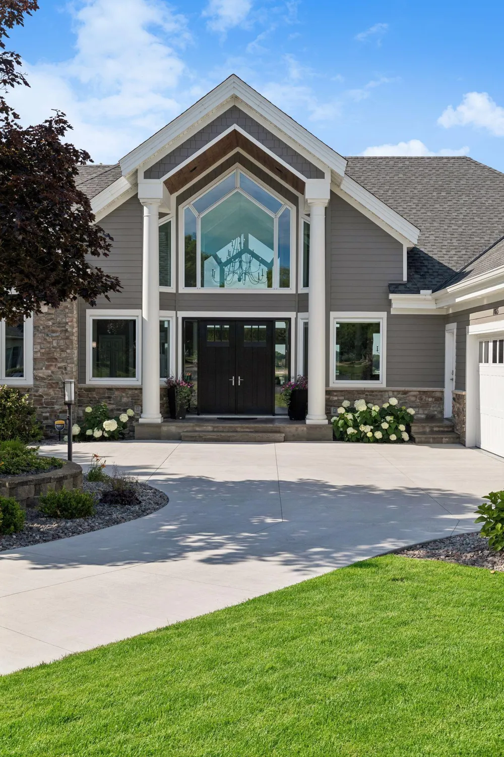 1065 Bayside Lane Minnetrista, MN 55364
