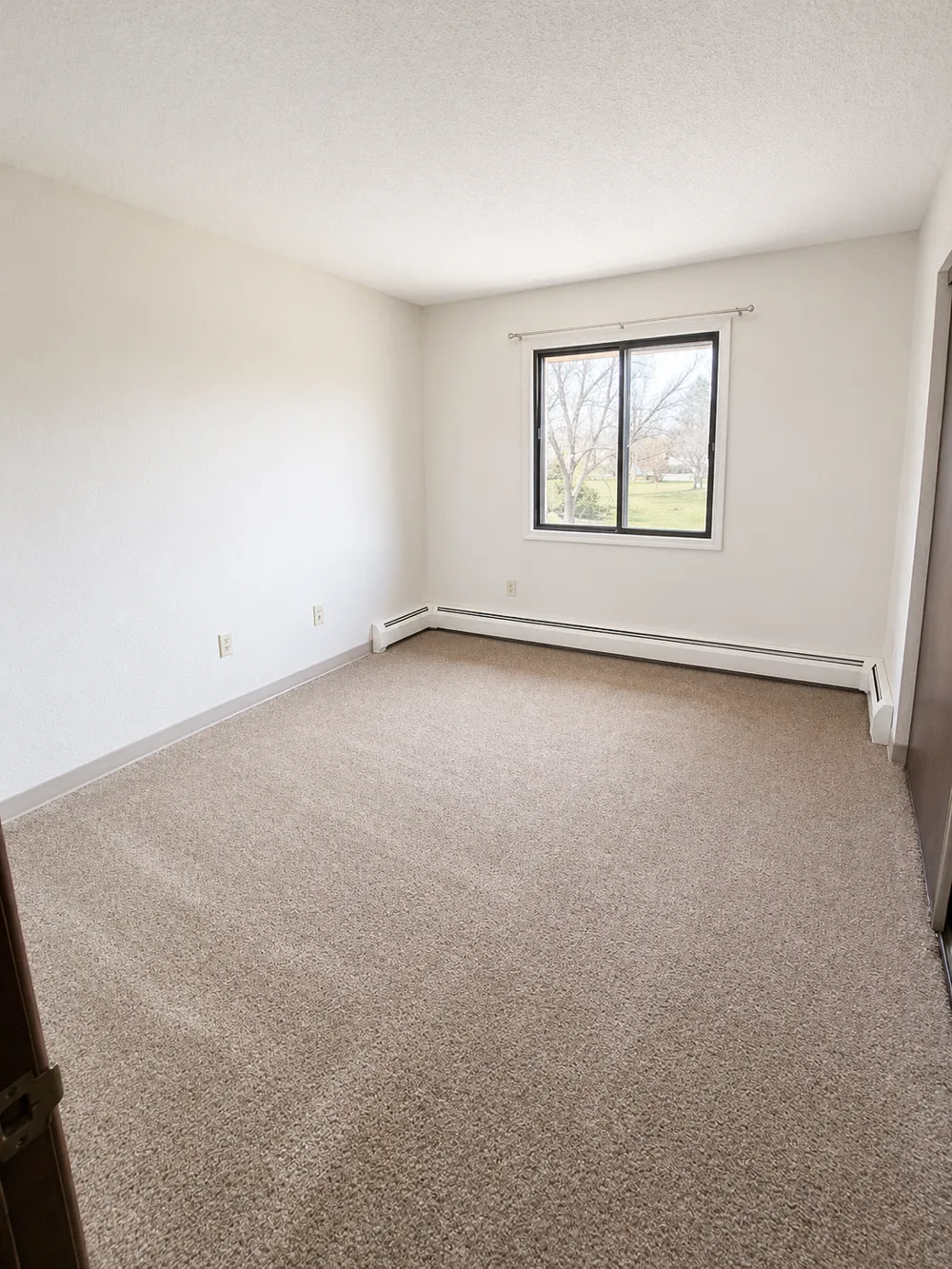 1173 Dewey Street Wabasso, MN 56293