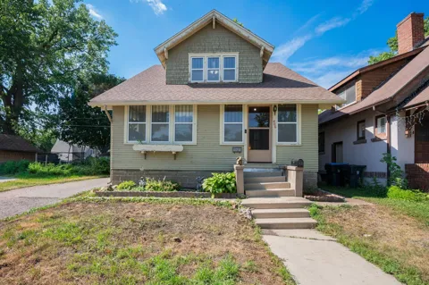 406 W Lewis Street