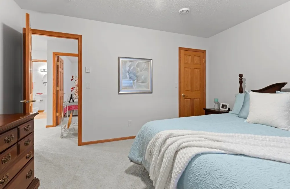 3410 Village Green Drive Moorhead, MN 56560