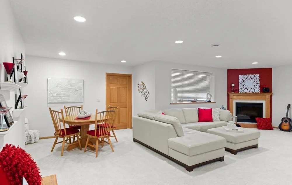 3410 Village Green Drive Moorhead, MN 56560
