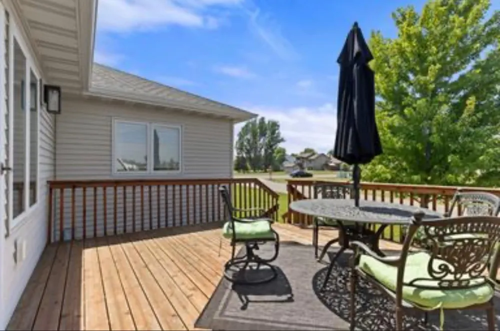 3410 Village Green Drive Moorhead, MN 56560