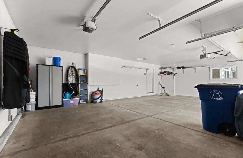 3410 Village Green Drive Moorhead, MN 56560