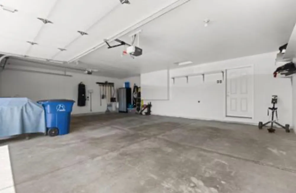 3410 Village Green Drive Moorhead, MN 56560