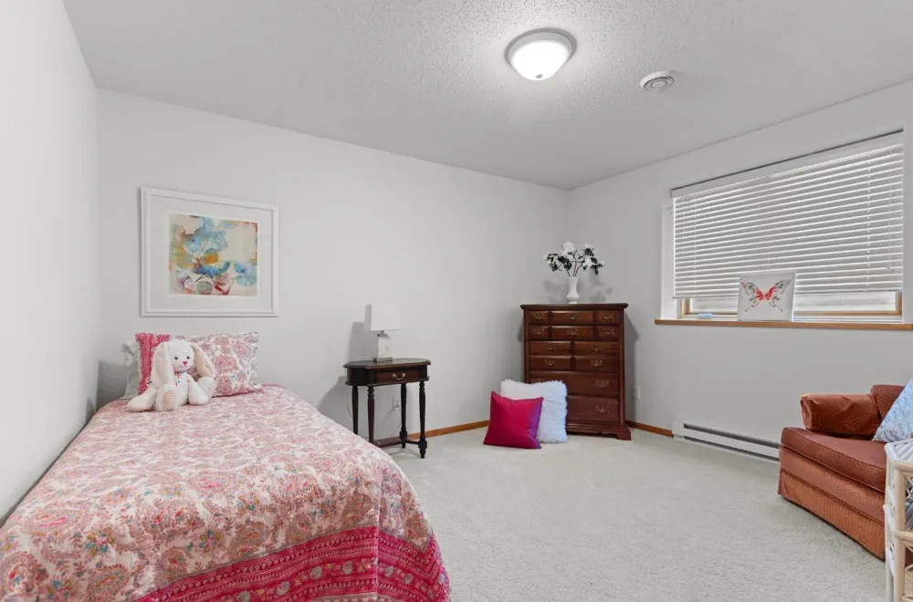 3410 Village Green Drive Moorhead, MN 56560