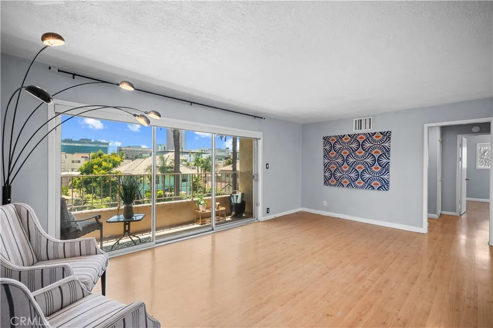 401 W 5th #3C Long Beach, CA 90802
