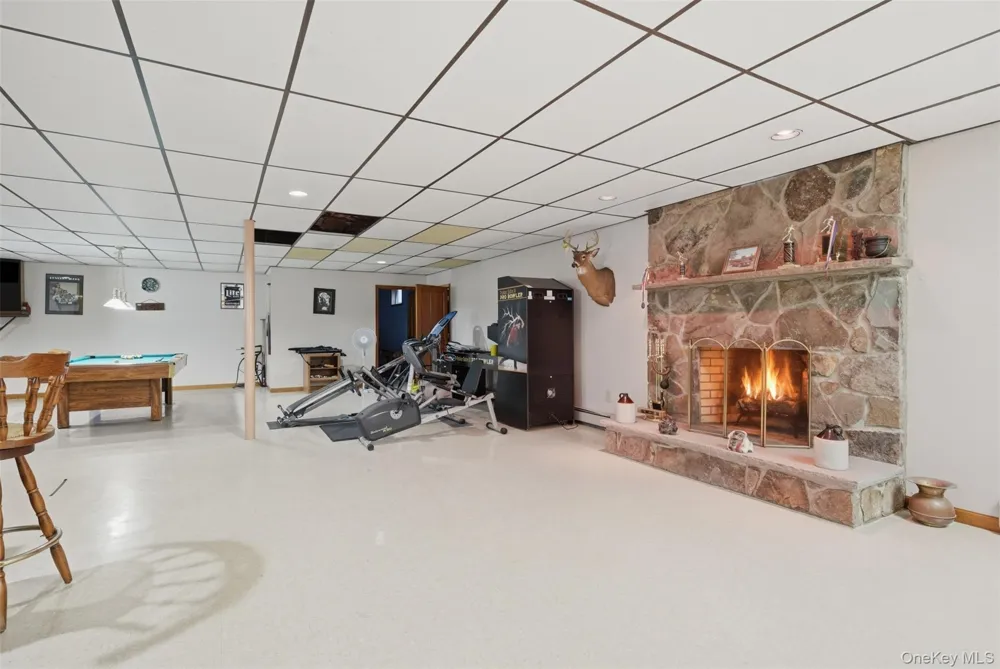 806 Peenpack Trail Sparrowbush, NY 12780