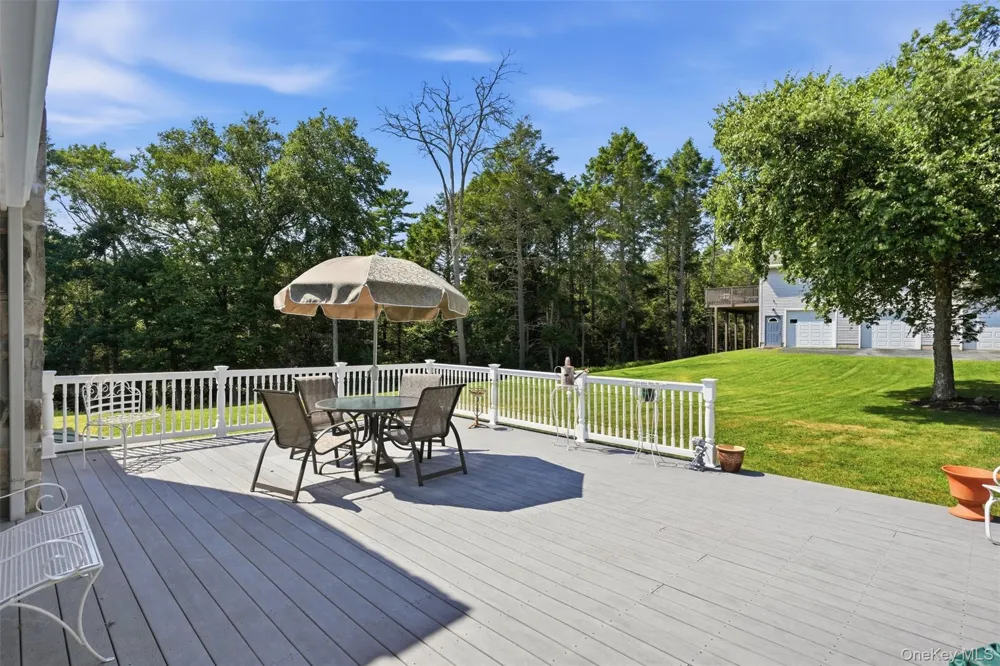 806 Peenpack Trail Sparrowbush, NY 12780