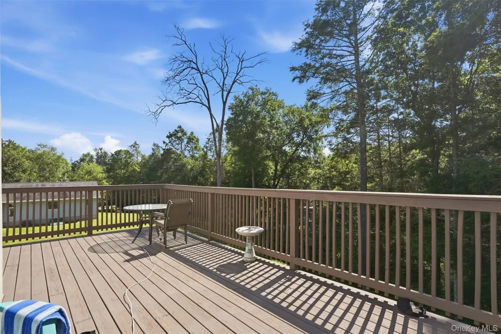 806 Peenpack Trail Sparrowbush, NY 12780