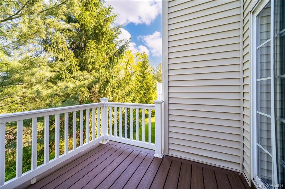 6204 High Ridge Court Wappingers Falls, NY 12590