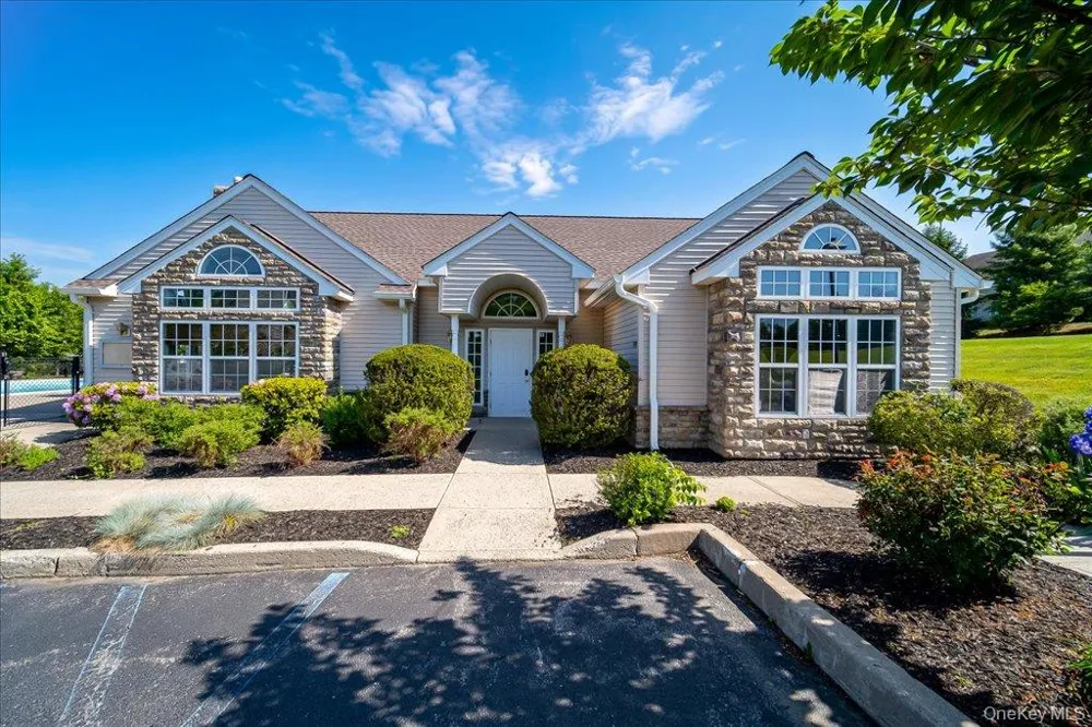 6204 High Ridge Court Wappingers Falls, NY 12590