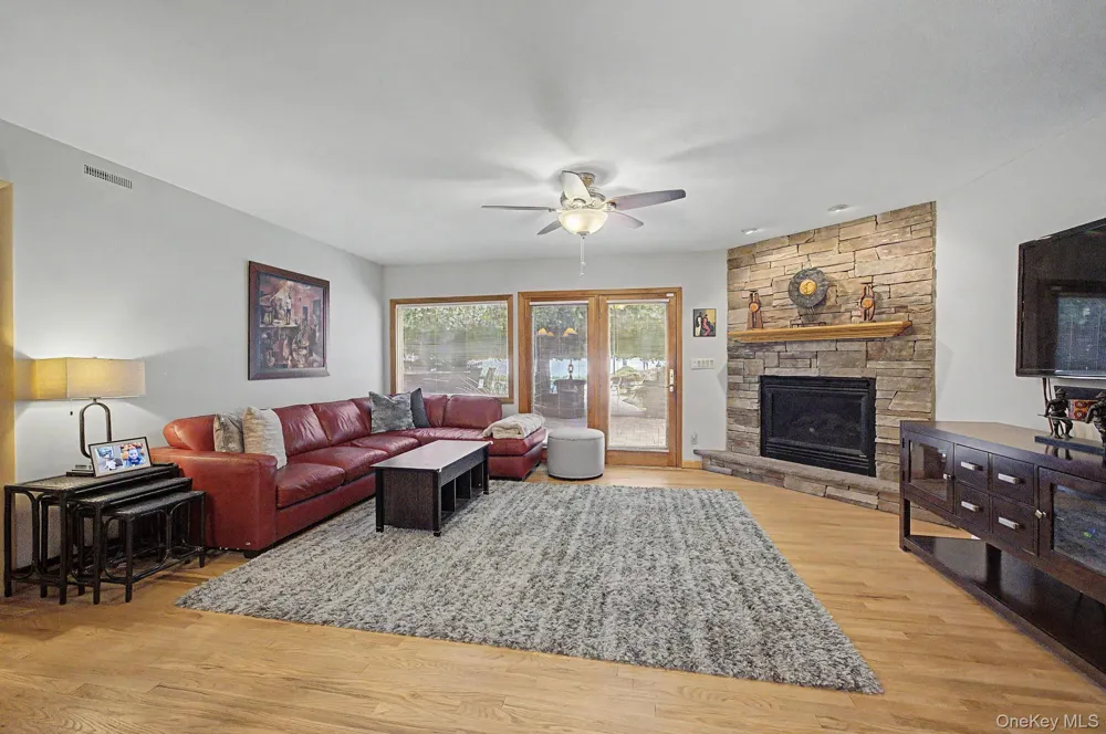 6 Field Daisy Lane East Northport, NY 11731