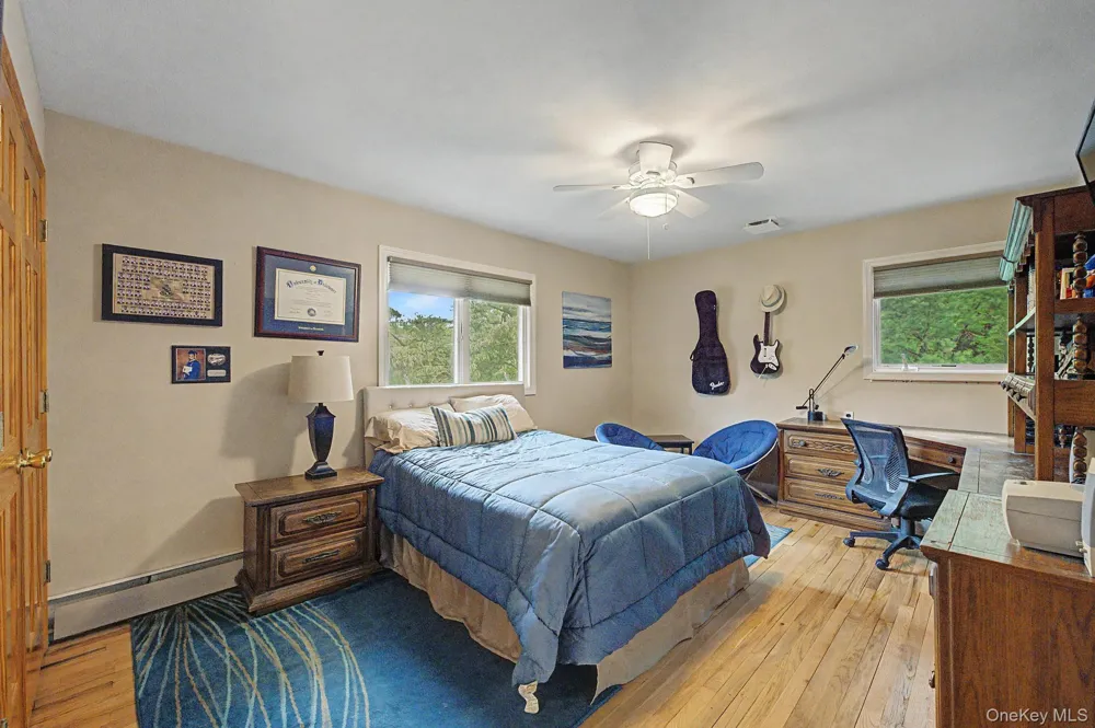 6 Field Daisy Lane East Northport, NY 11731