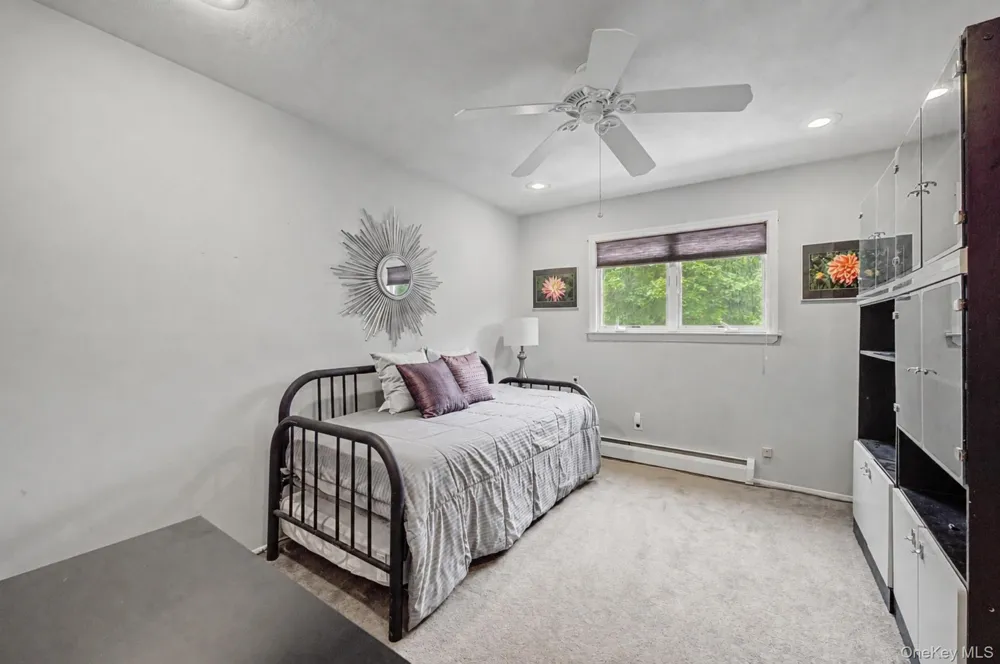 6 Field Daisy Lane East Northport, NY 11731