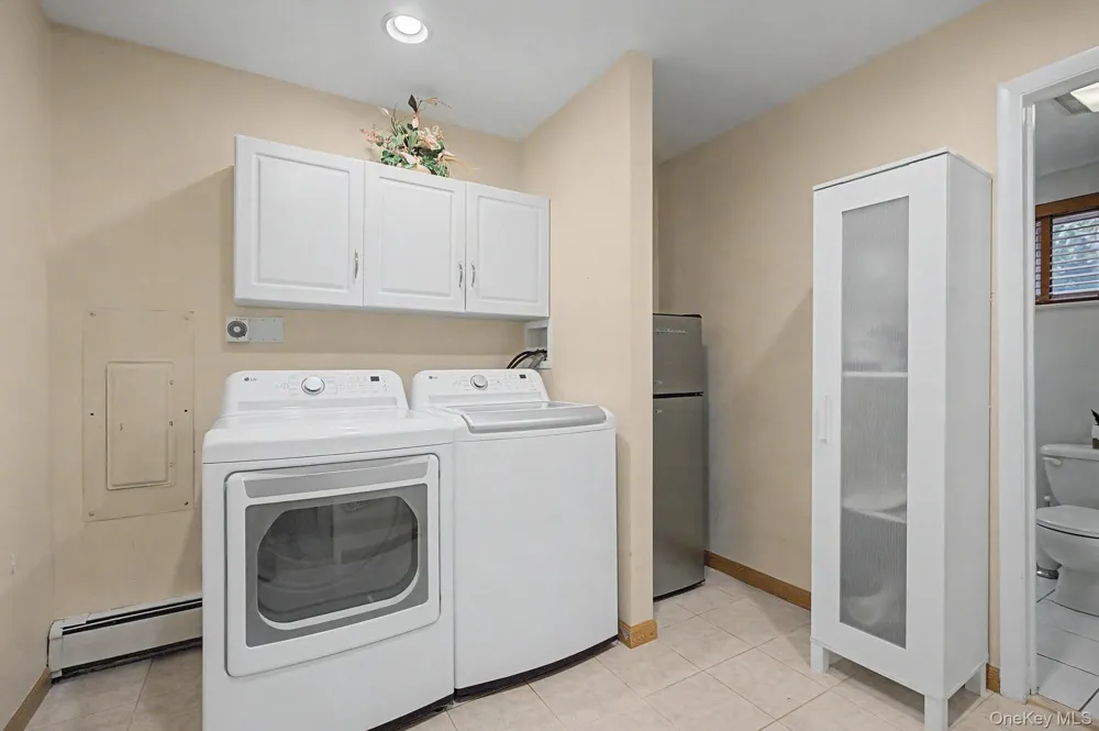 6 Field Daisy Lane East Northport, NY 11731