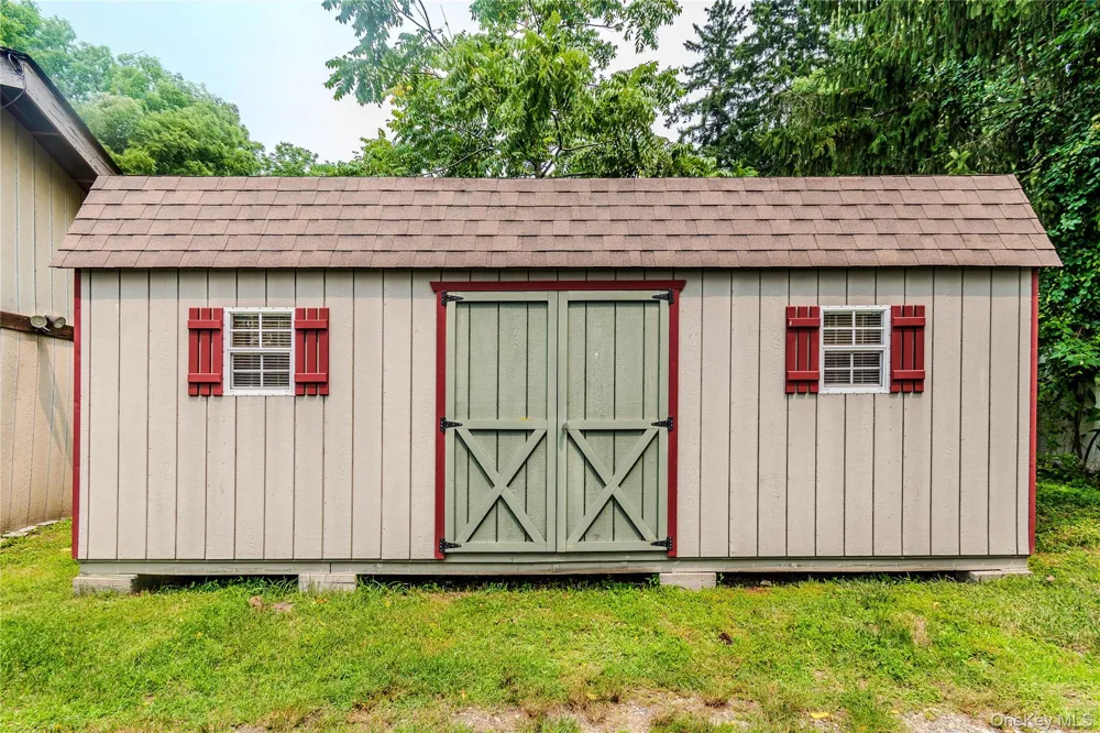 382 E Main Street Jefferson Valley, NY 10535