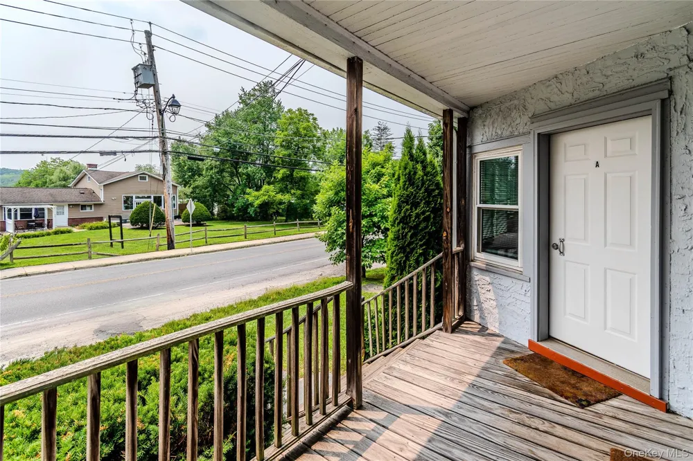 378 E Main Street Jefferson Valley, NY 10535