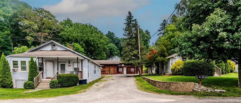 378 E Main Street Jefferson Valley, NY 10535