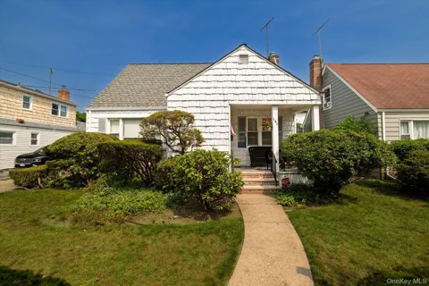 187 Raff Avenue