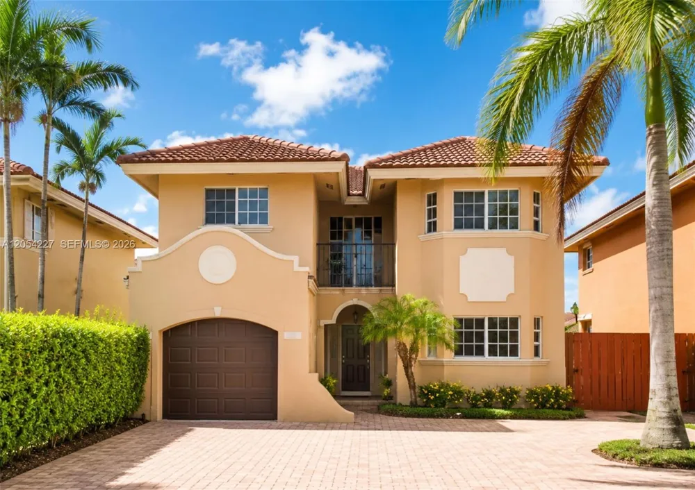 15355 SW 39th Ln Miami, FL 33185