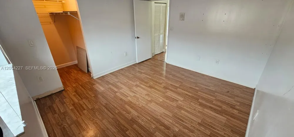 15355 SW 39th Ln Miami, FL 33185