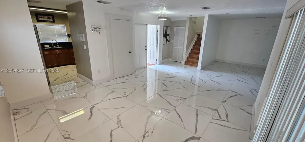 15355 SW 39th Ln Miami, FL 33185