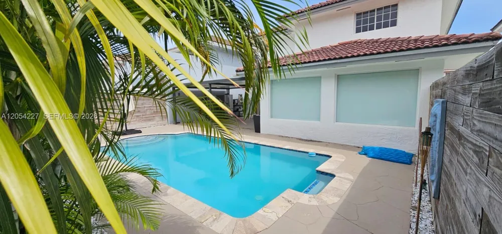15355 SW 39th Ln Miami, FL 33185