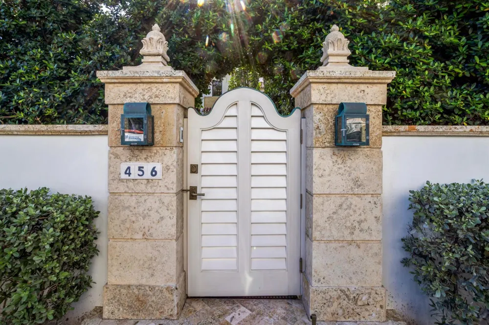 456 S OCEAN BOULEVARD Palm Beach, FL 33480