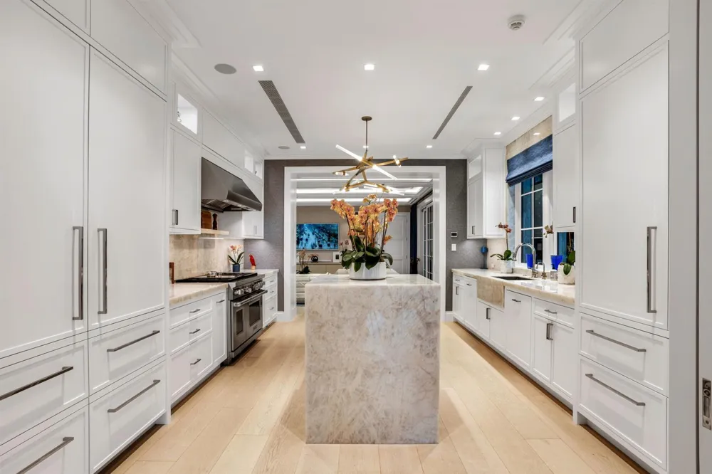 456 S OCEAN BOULEVARD Palm Beach, FL 33480