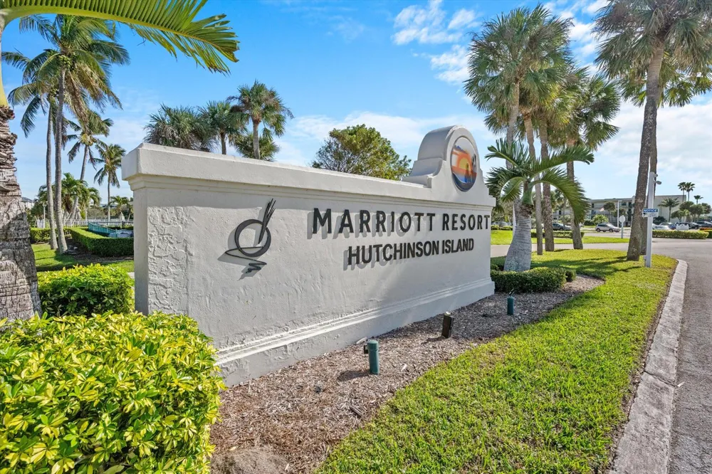 333 NE GOLFVIEW CIRCLE Hutchinson Island, FL 34996