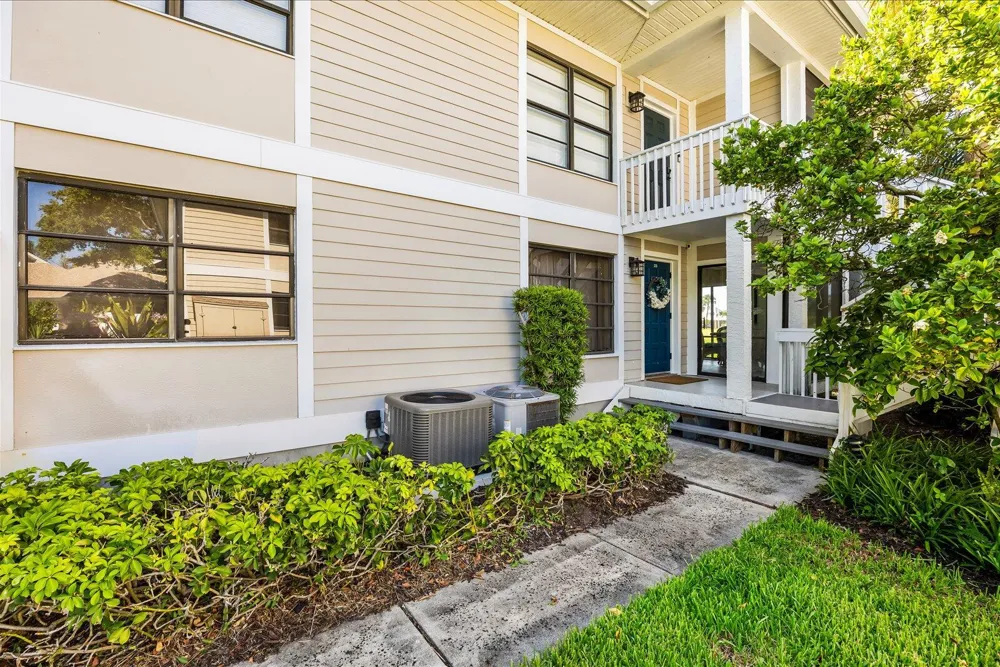 333 NE GOLFVIEW CIRCLE Hutchinson Island, FL 34996