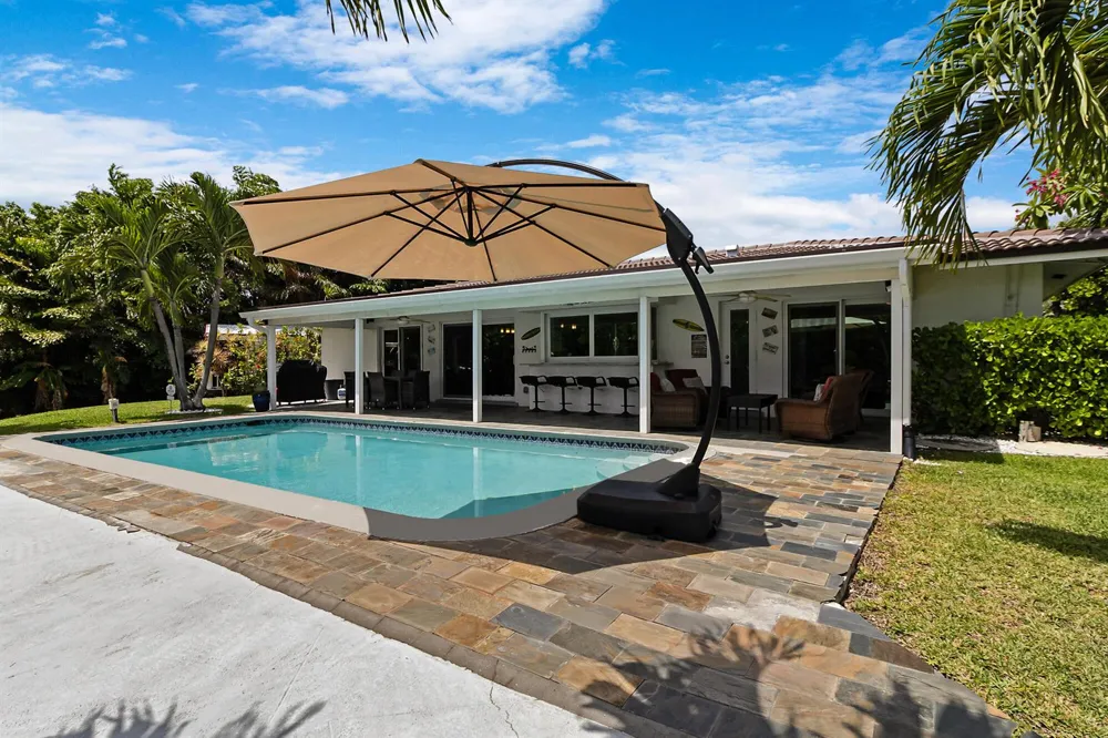981 SE 10TH COURT Pompano Beach, FL 33060