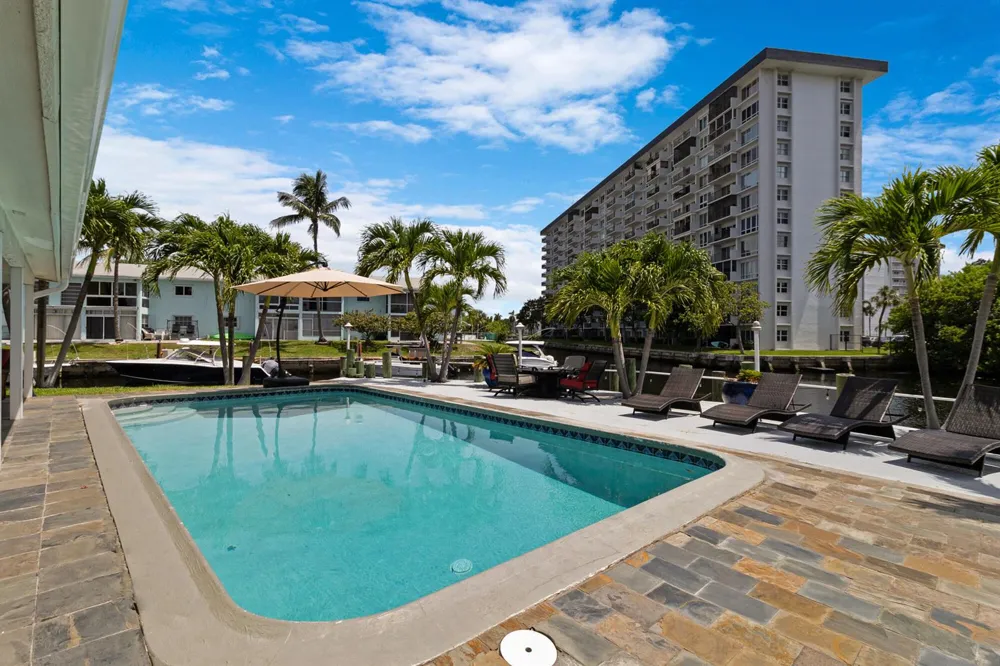 981 SE 10TH COURT Pompano Beach, FL 33060