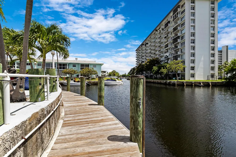 981 SE 10TH COURT Pompano Beach, FL 33060