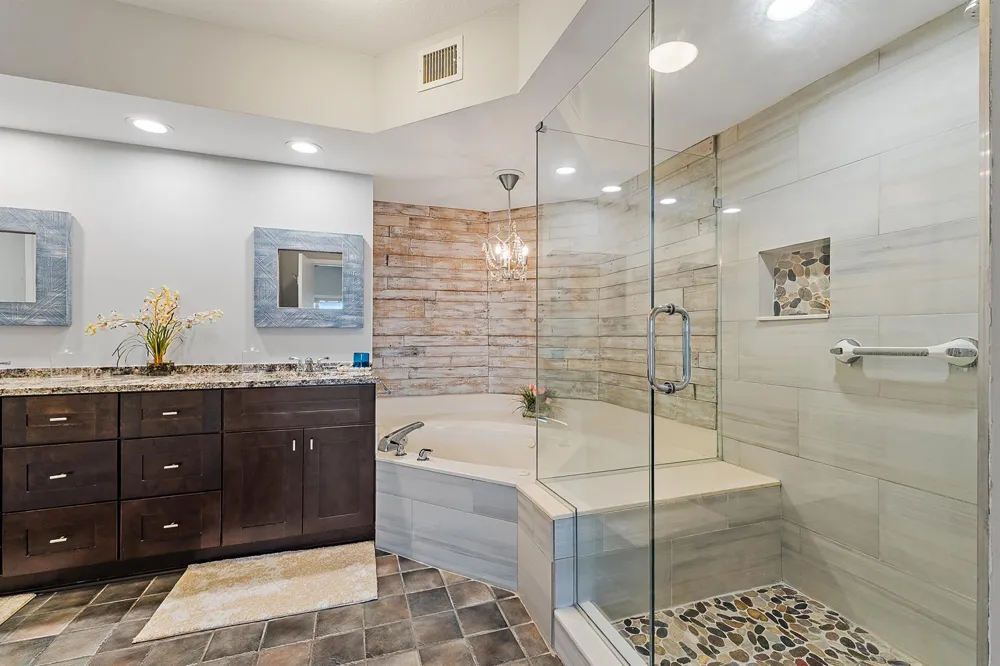 164 NE Edgewater Drive #2103 Stuart, FL 34996