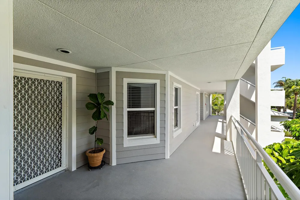 164 NE Edgewater Drive #2103 Stuart, FL 34996