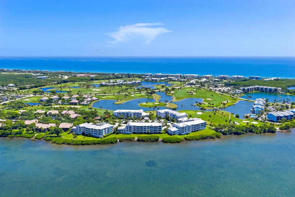 164 NE Edgewater Drive #2103 Stuart, FL 34996