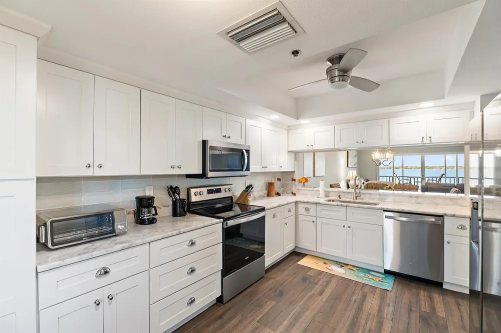 164 NE Edgewater Drive #2103 Stuart, FL 34996